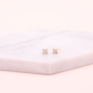 Clover diamond earrings